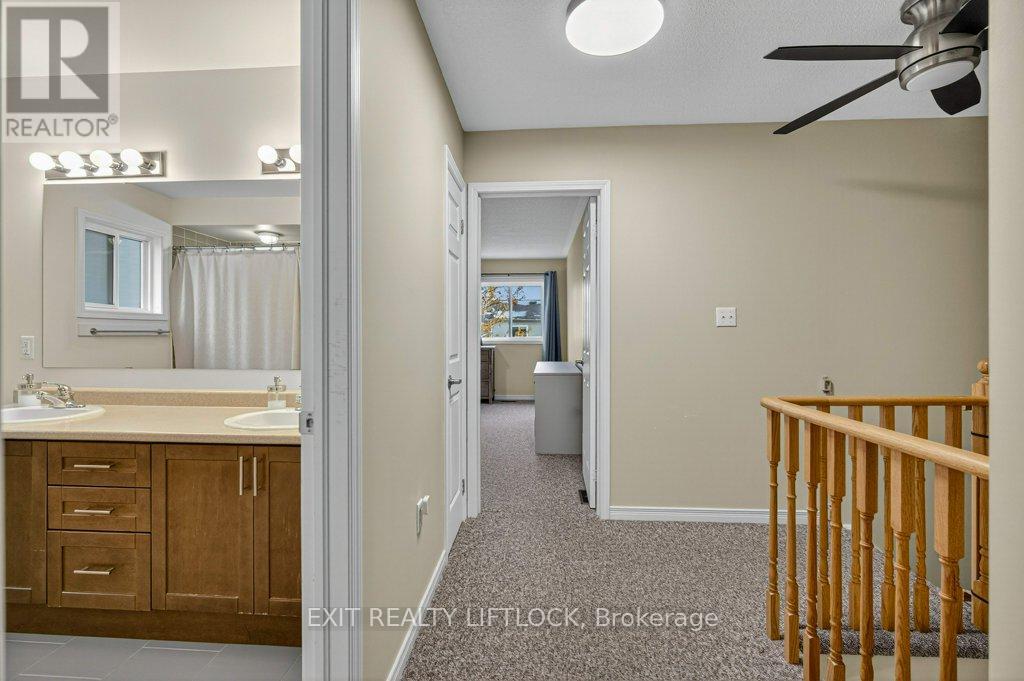 659 Tully Crescent, Peterborough, Ontario K9K 0A9 - Photo 23 - X12542032