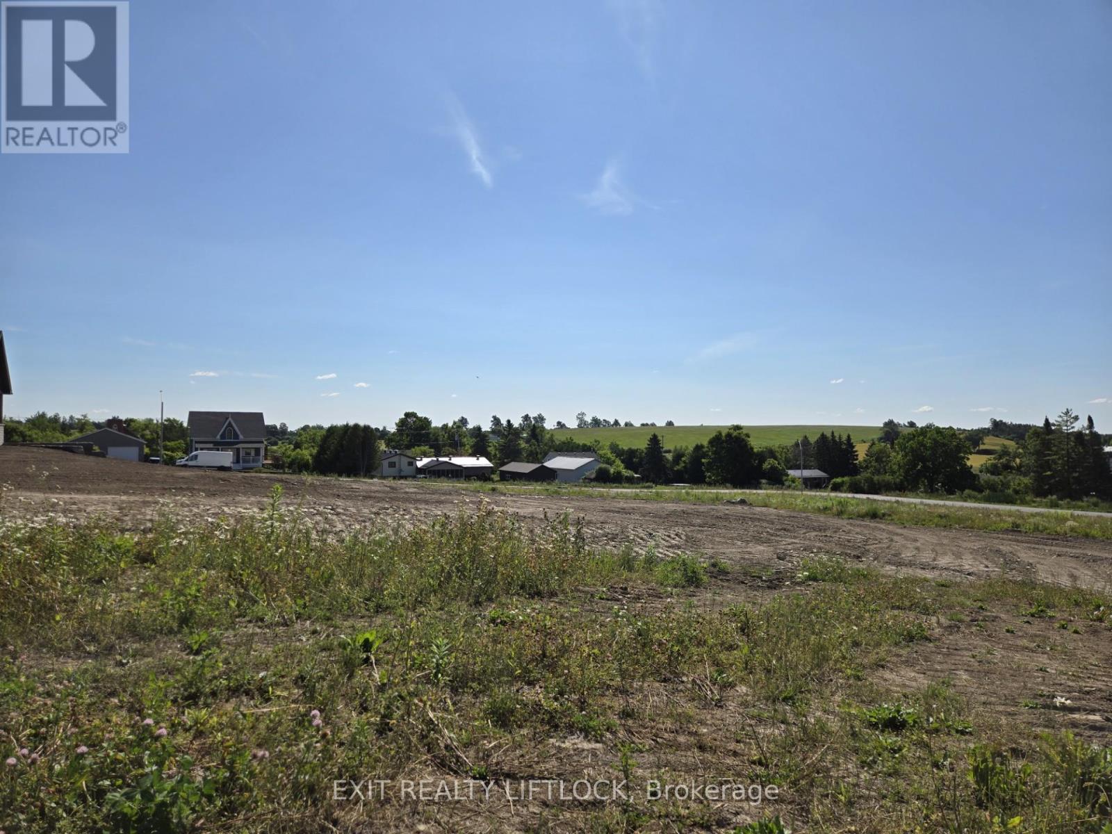 1908 Ashley Crescent, Cavan Monaghan, Ontario L0A 1C0 - Photo 2 - X12542070