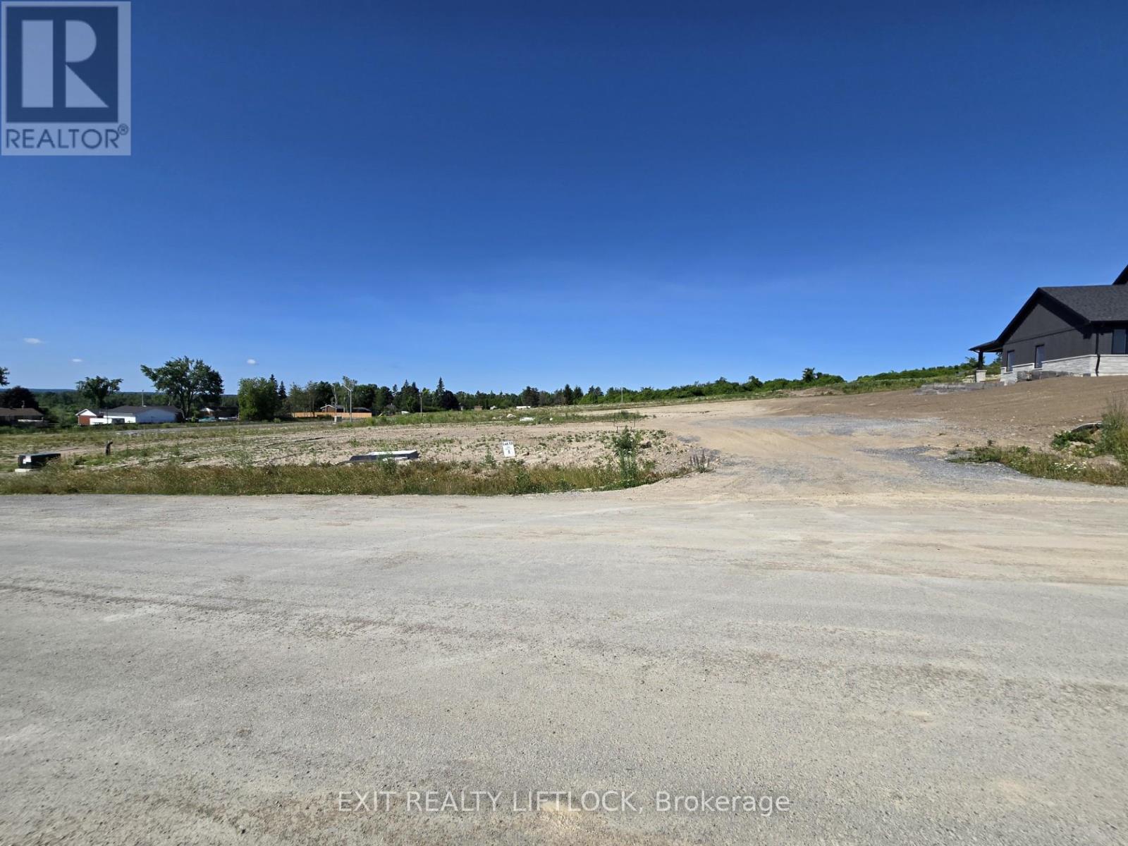 1908 Ashley Crescent, Cavan Monaghan, Ontario L0A 1C0 - Photo 3 - X12542070