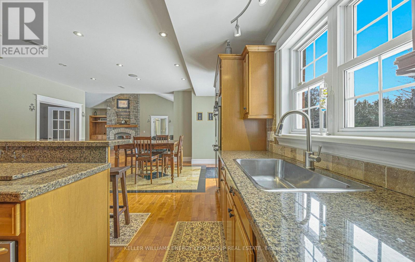 881 Carmel Crescent, Cavan Monaghan, Ontario  L0A 1G0 - Photo 13 - X12542086