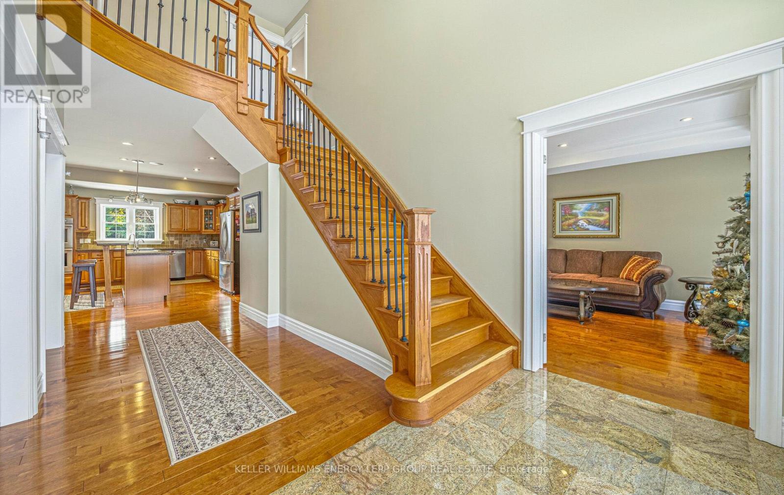 881 Carmel Crescent, Cavan Monaghan, Ontario  L0A 1G0 - Photo 5 - X12542086