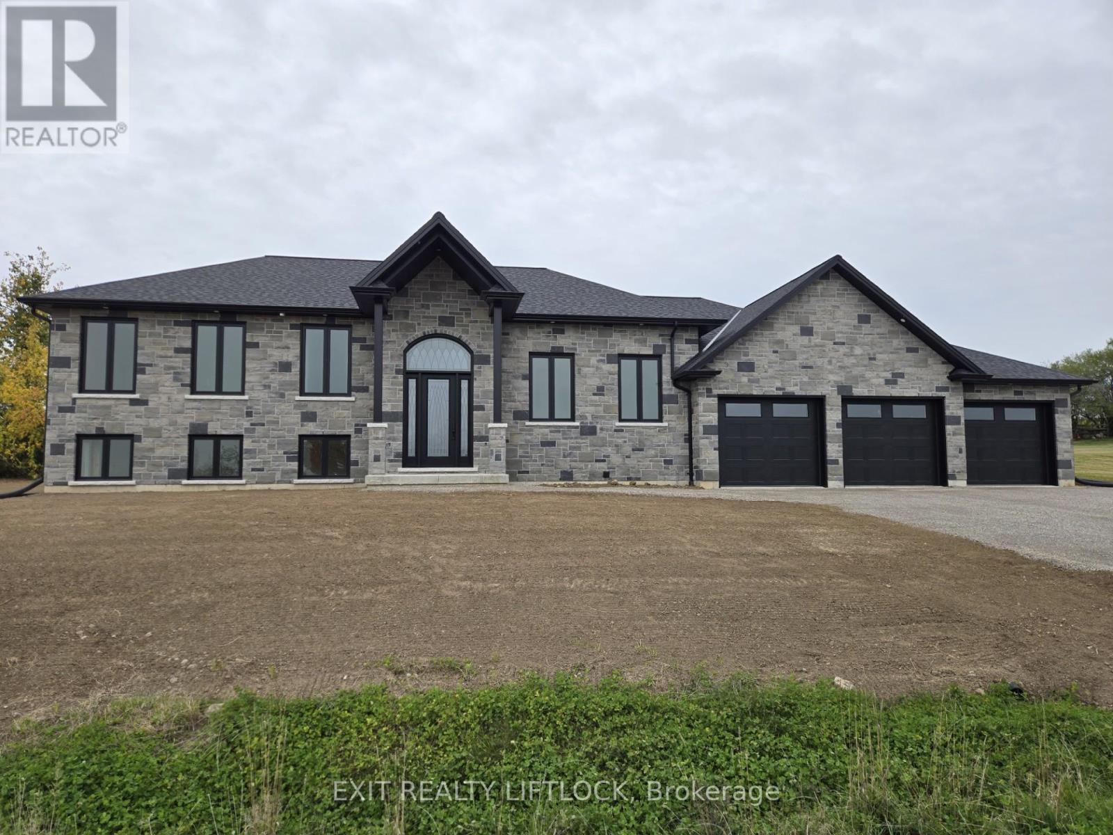 1936 Davenport Road, Cavan Monaghan, Ontario  L0A 1C0 - Photo 1 - X12542090