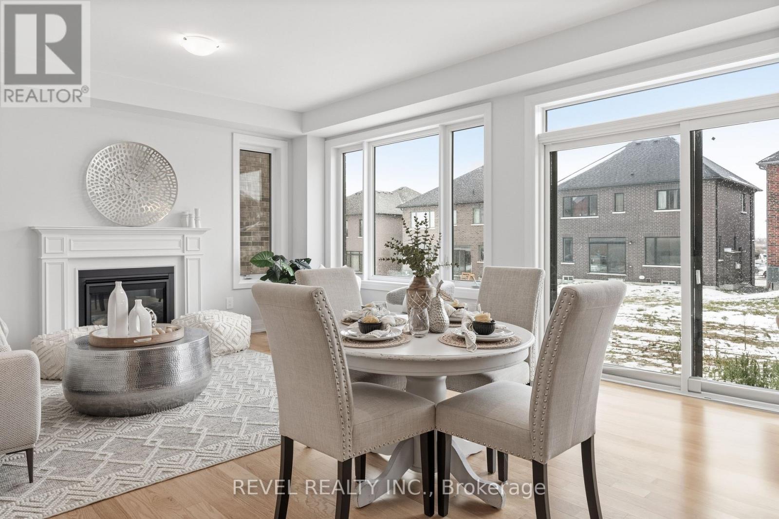 47 Corley Street, Kawartha Lakes, Ontario  K9V 6C2 - Photo 15 - X12542162