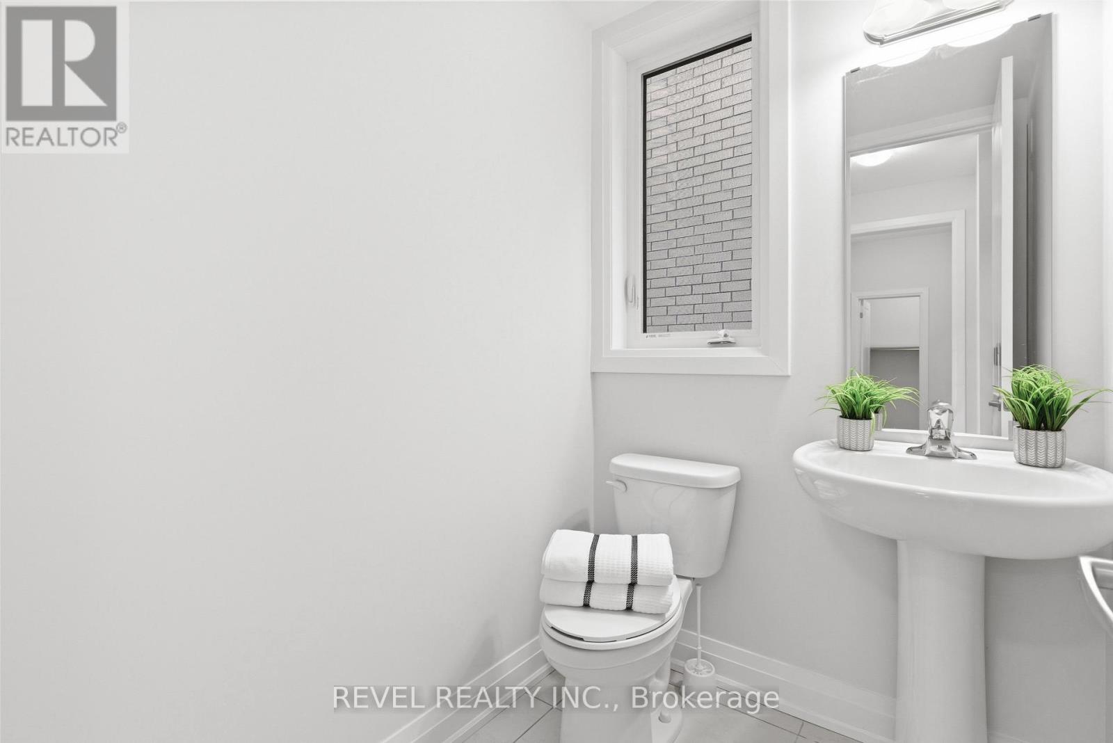 47 Corley Street, Kawartha Lakes, Ontario  K9V 6C2 - Photo 19 - X12542162