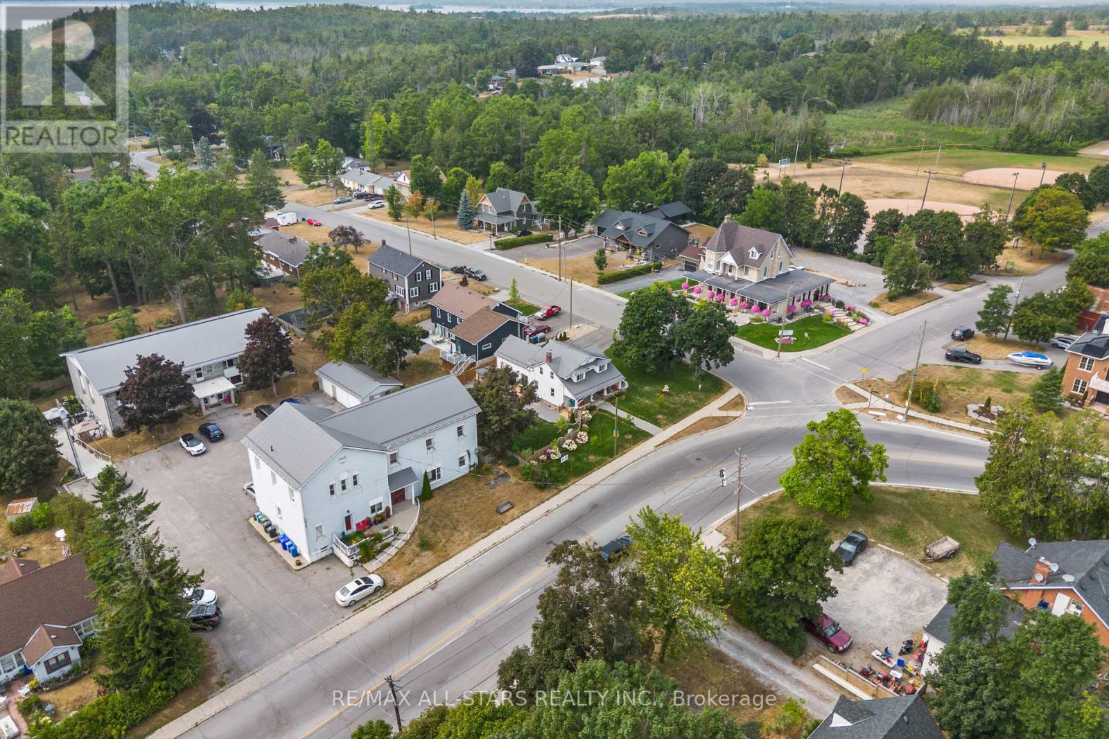 155 Colborne Street, Kawartha Lakes, Ontario  K0M 1N0 - Photo 3 - X12542168