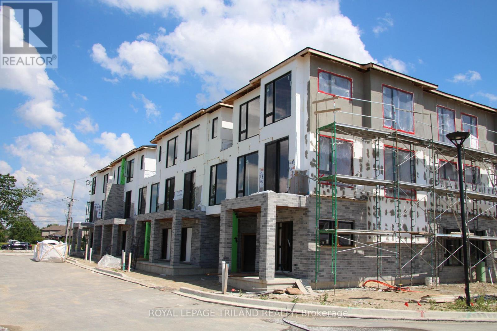 8 - 3103 PETTY ROAD, London South, Ontario