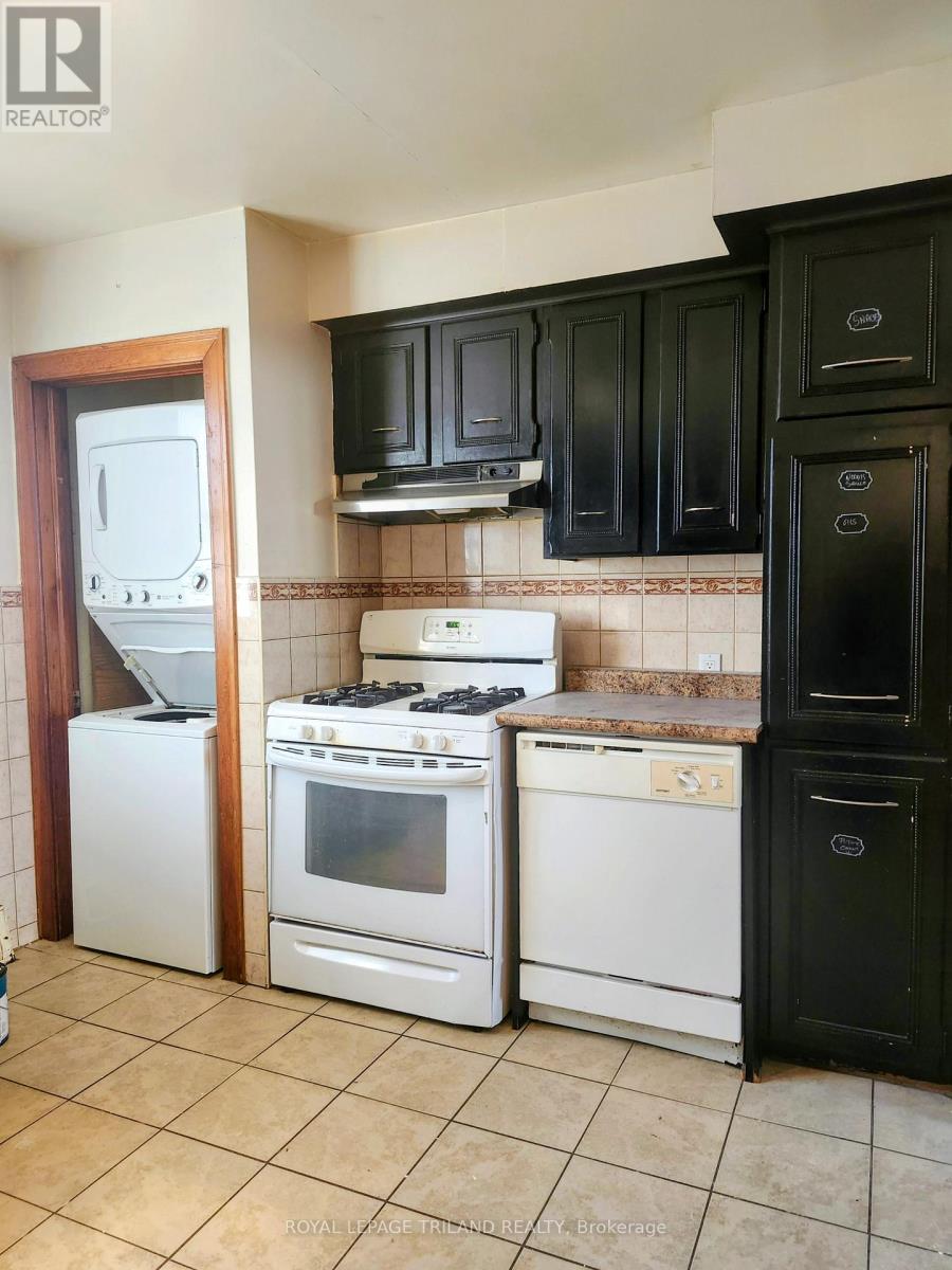 Upper - 445 Nelson Street, London East, Ontario  N6B 1A6 - Photo 10 - X12542098