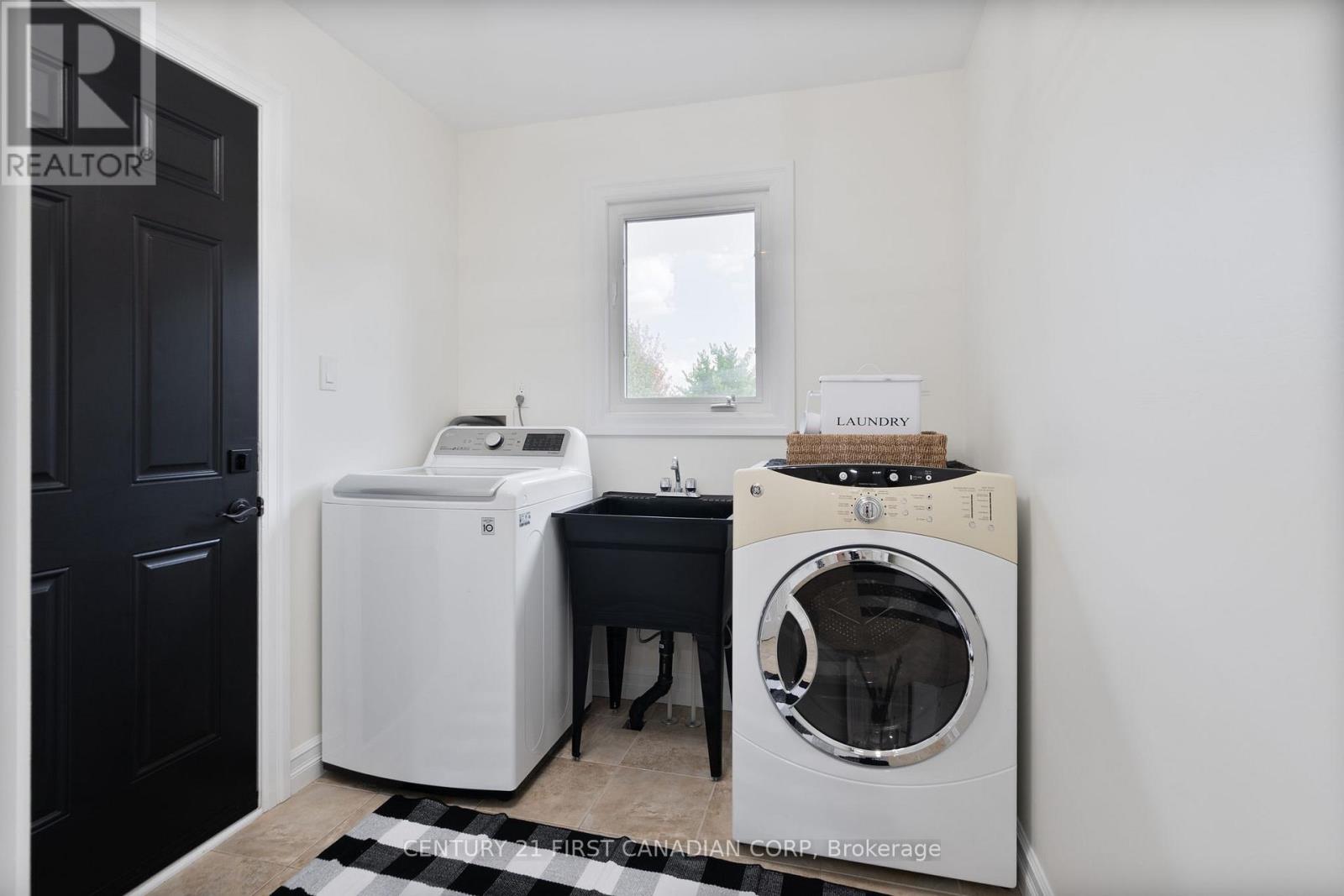 1625 Shore Road, London South, Ontario  N6K 4Z5 - Photo 17 - X12542136