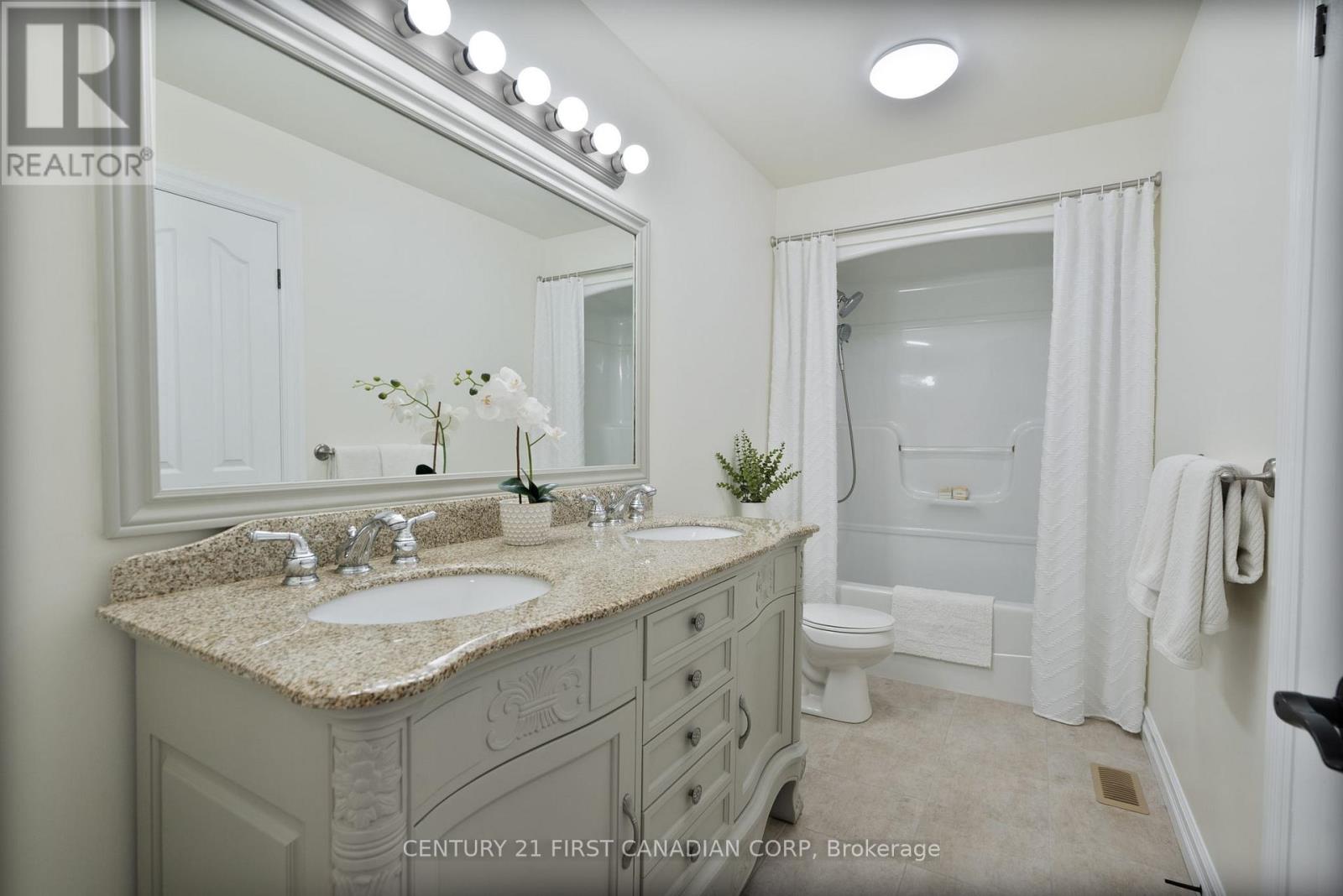 1625 Shore Road, London South, Ontario  N6K 4Z5 - Photo 28 - X12542136