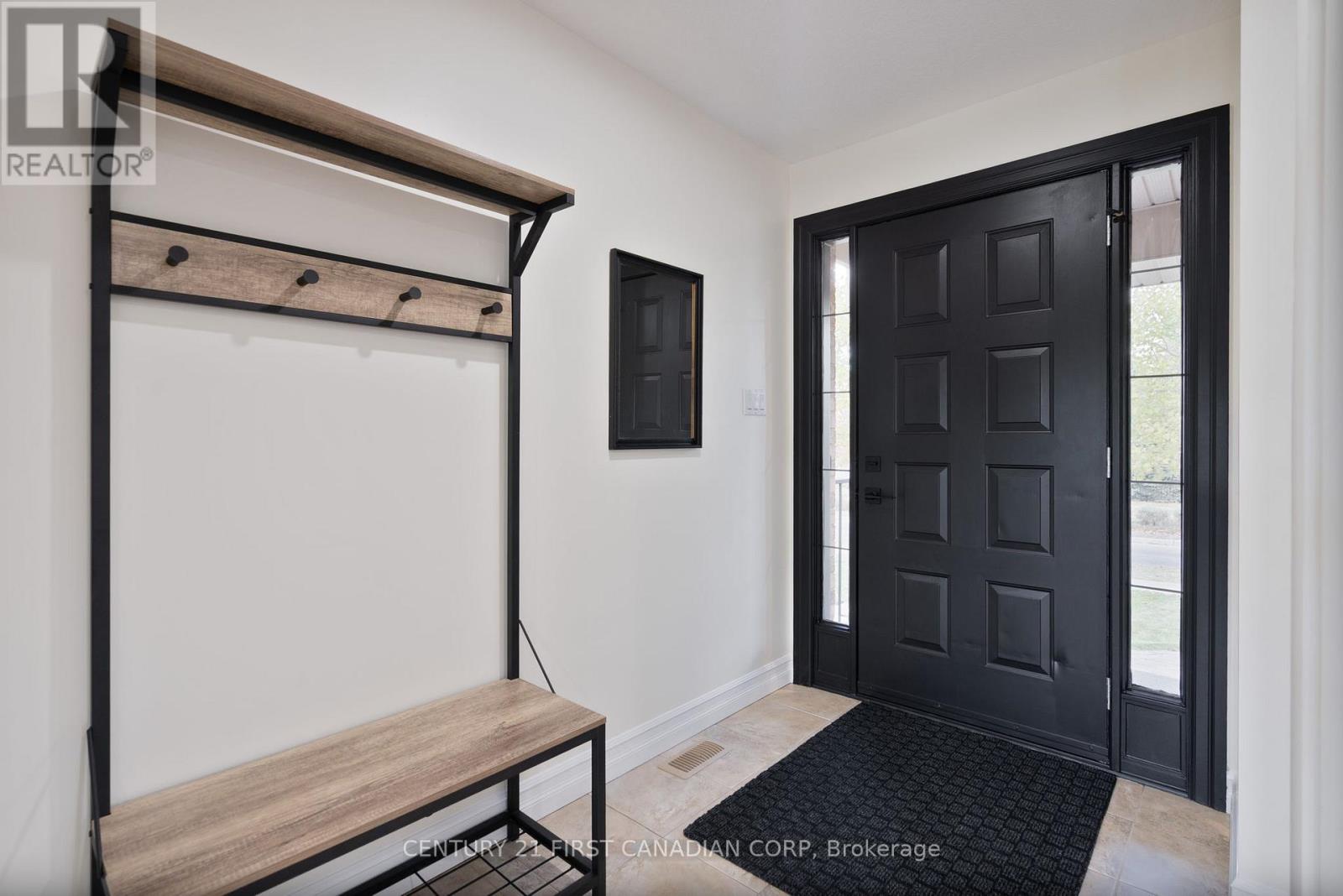 1625 Shore Road, London South, Ontario  N6K 4Z5 - Photo 6 - X12542136