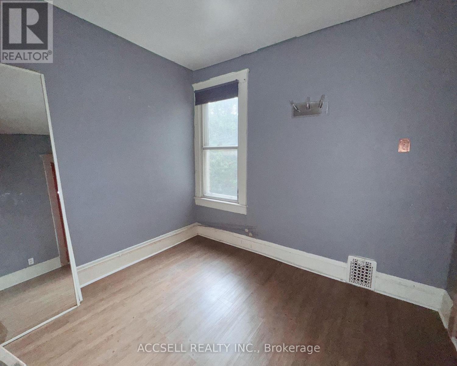 683 Broadview Avenue, Toronto, Ontario  M4K 2P4 - Photo 7 - E12541884