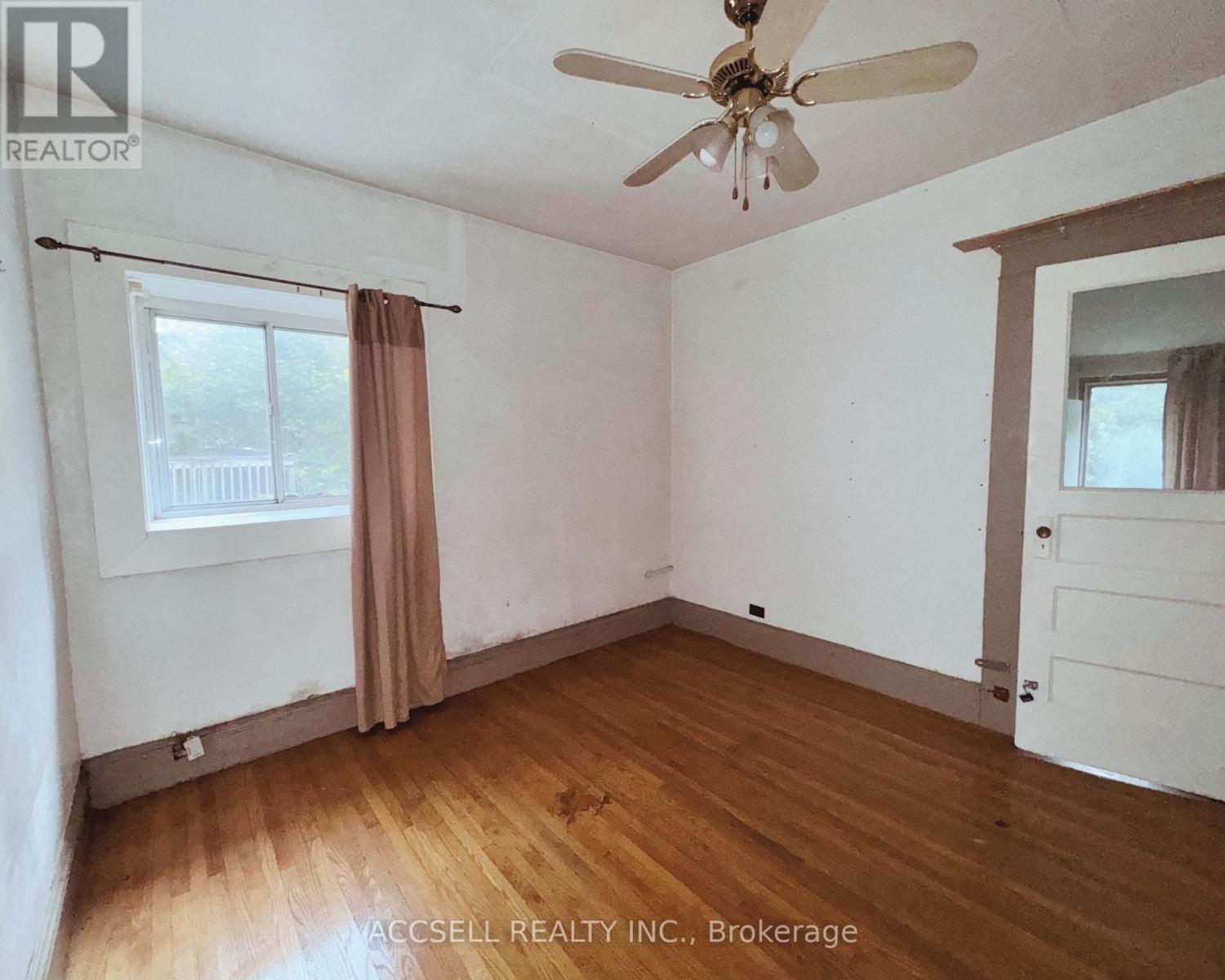 683 Broadview Avenue, Toronto, Ontario  M4K 2P4 - Photo 4 - E12541884