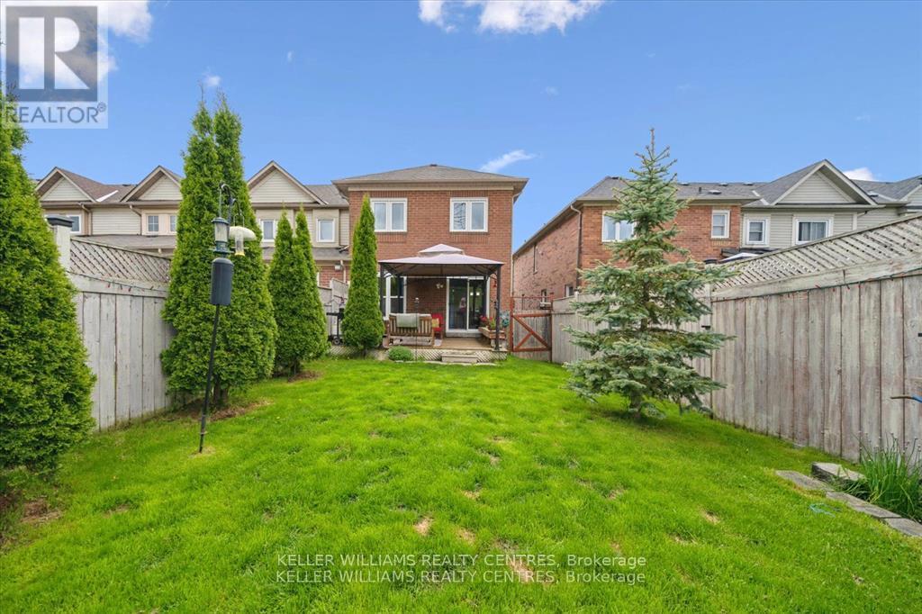 11 Snedden Avenue, Aurora, Ontario  L4G 7J6 - Photo 27 - N12541778