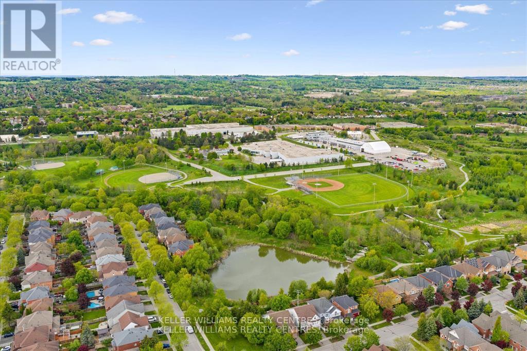 11 Snedden Avenue, Aurora, Ontario  L4G 7J6 - Photo 35 - N12541778