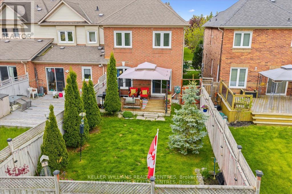 11 Snedden Avenue, Aurora, Ontario  L4G 7J6 - Photo 30 - N12541778