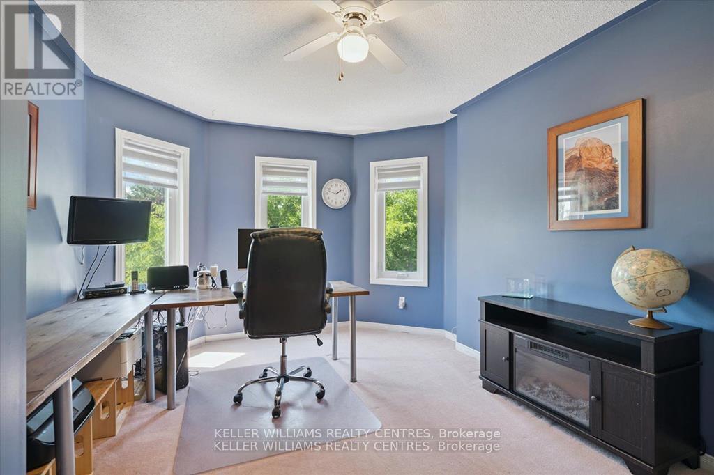 11 Snedden Avenue, Aurora, Ontario  L4G 7J6 - Photo 21 - N12541778