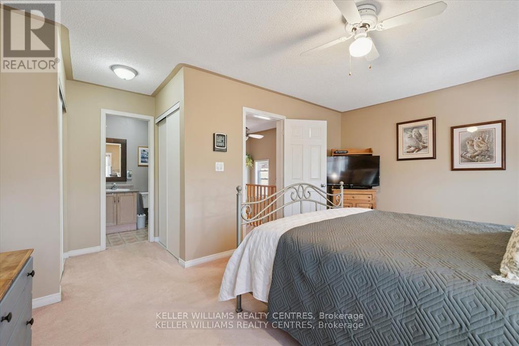 11 Snedden Avenue, Aurora, Ontario  L4G 7J6 - Photo 18 - N12541778