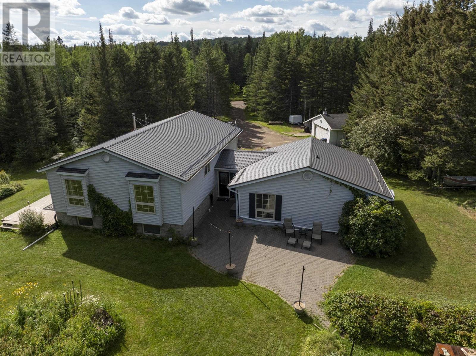230 Gus Wouri Rd, Thunder Bay, Ontario  P7G 2G6 - Photo 11 - TB252875