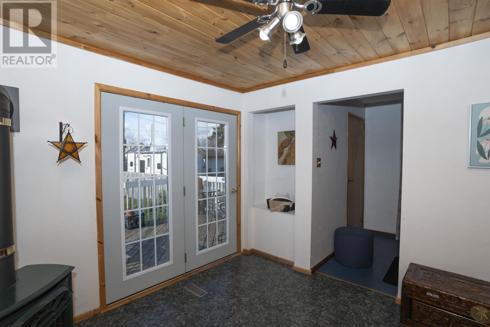 1317 Home Ave, Thunder Bay, Ontario  P7E 3B8 - Photo 16 - TB253459