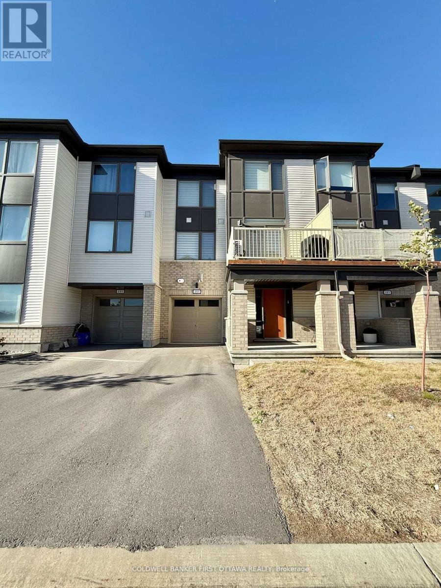 203 Anyolite Private, Ottawa, Ontario  K2J 7J3 - Photo 2 - X12542042