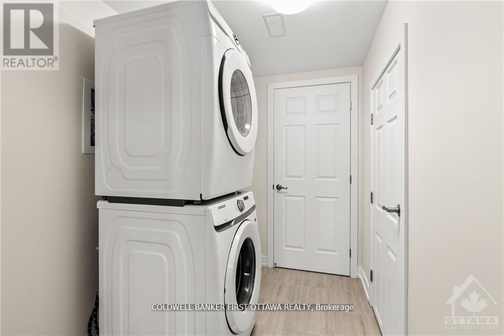 203 Anyolite Private, Ottawa, Ontario  K2J 7J3 - Photo 6 - X12542042