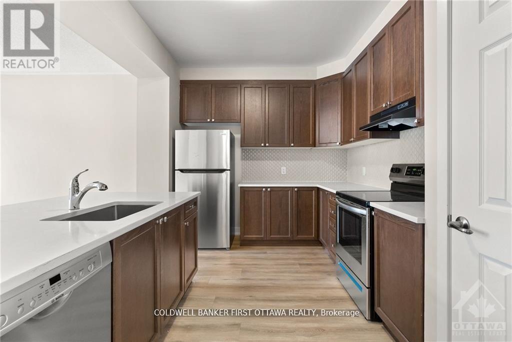 203 Anyolite Private, Ottawa, Ontario  K2J 7J3 - Photo 9 - X12542042