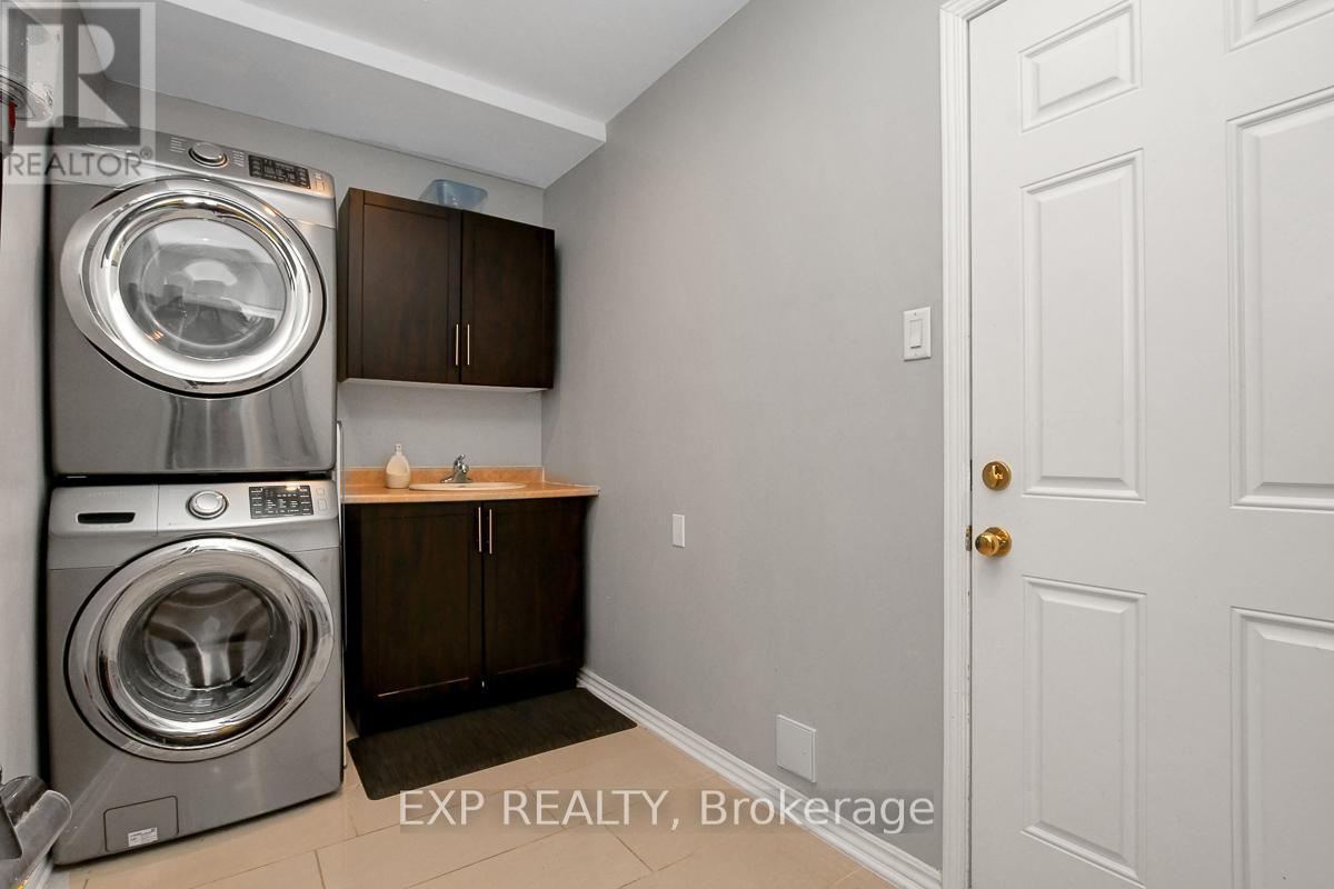 228 Hidden Meadow Avenue, Ottawa, Ontario  K1T 0C2 - Photo 26 - X12542106