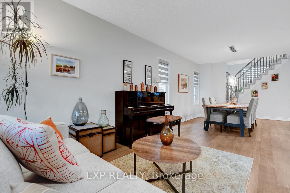 228 Hidden Meadow Avenue, Ottawa, Ontario  K1T 0C2 - Photo 8 - X12542106