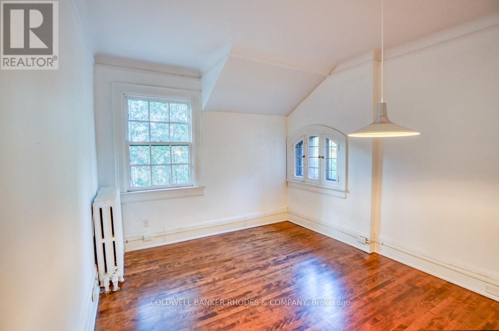 1 - 8 1/5 Range Road, Ottawa, Ontario  K1N 8J3 - Photo 16 - X12542126