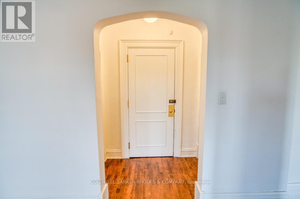 1 - 8 1/5 Range Road, Ottawa, Ontario  K1N 8J3 - Photo 6 - X12542126