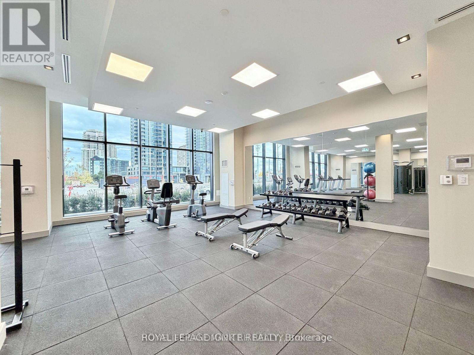 1304 - 15 Watergarden Drive, Mississauga, Ontario  L5R 0H4 - Photo 29 - W12541854