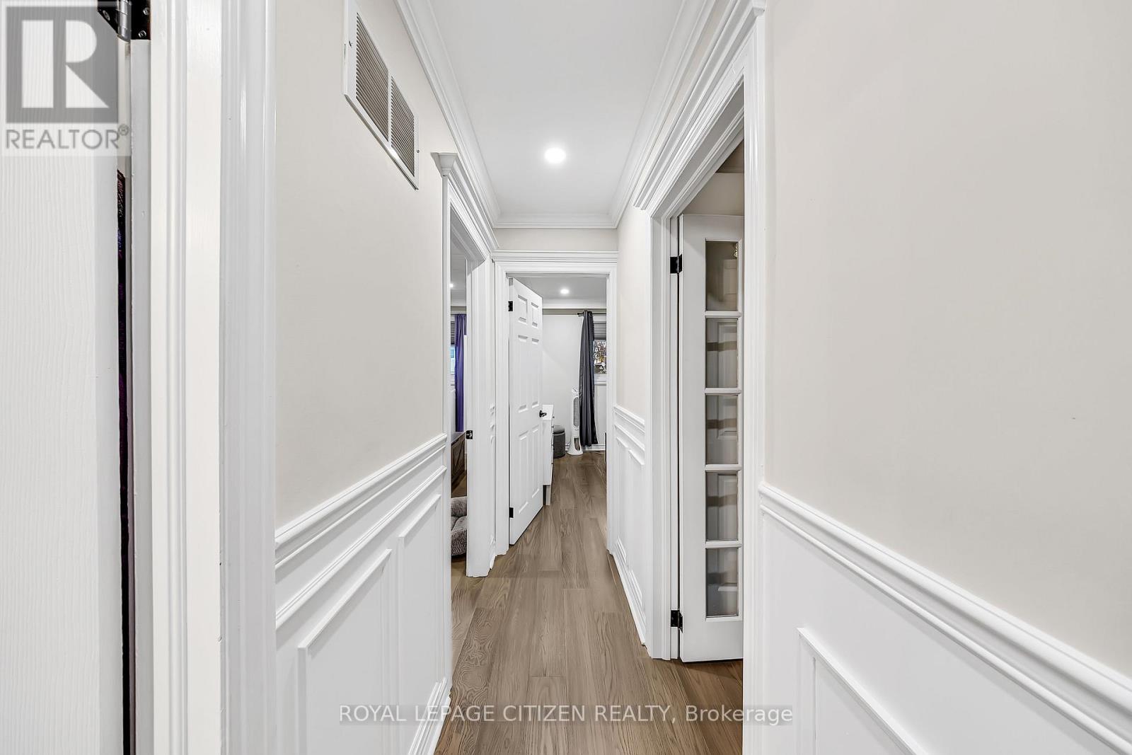 2389 Cobbinshaw Circle, Mississauga, Ontario  L5N 2G2 - Photo 16 - W12541924