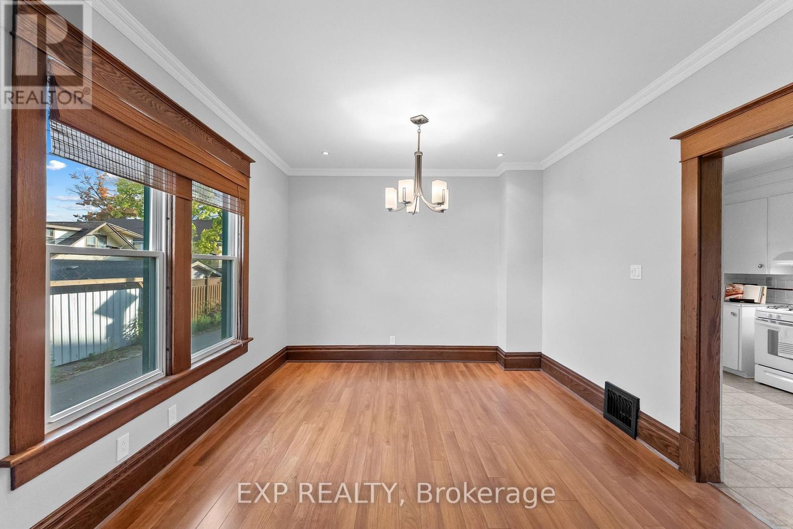 4364 Otter Street, Niagara Falls, Ontario  L2E 1G4 - Photo 15 - X12541974