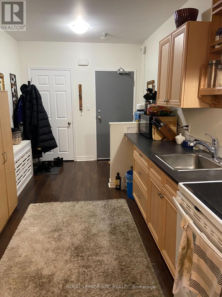 2 - 244 Ontario Street, St. Catharines, Ontario  L2R 5L5 - Photo 5 - X12542012