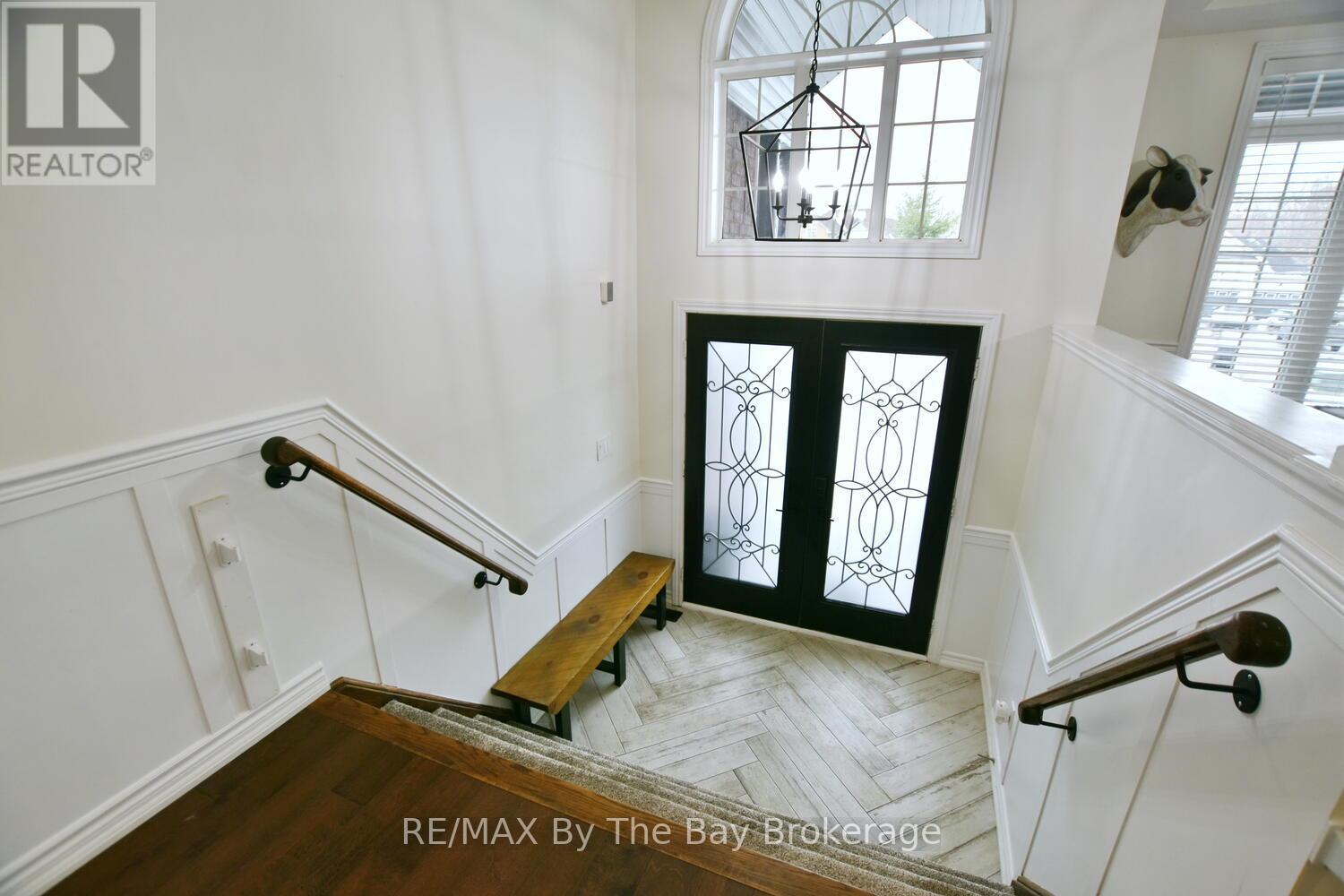 17 Basswood Drive, Wasaga Beach, Ontario  L9Z 0A8 - Photo 10 - S12542036