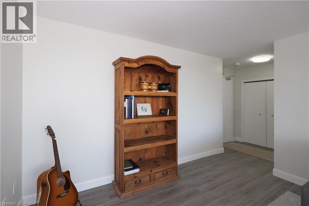 24 Midland Drive Unit# 406, Kitchener, Ontario  N2A 2A8 - Photo 7 - 40770141