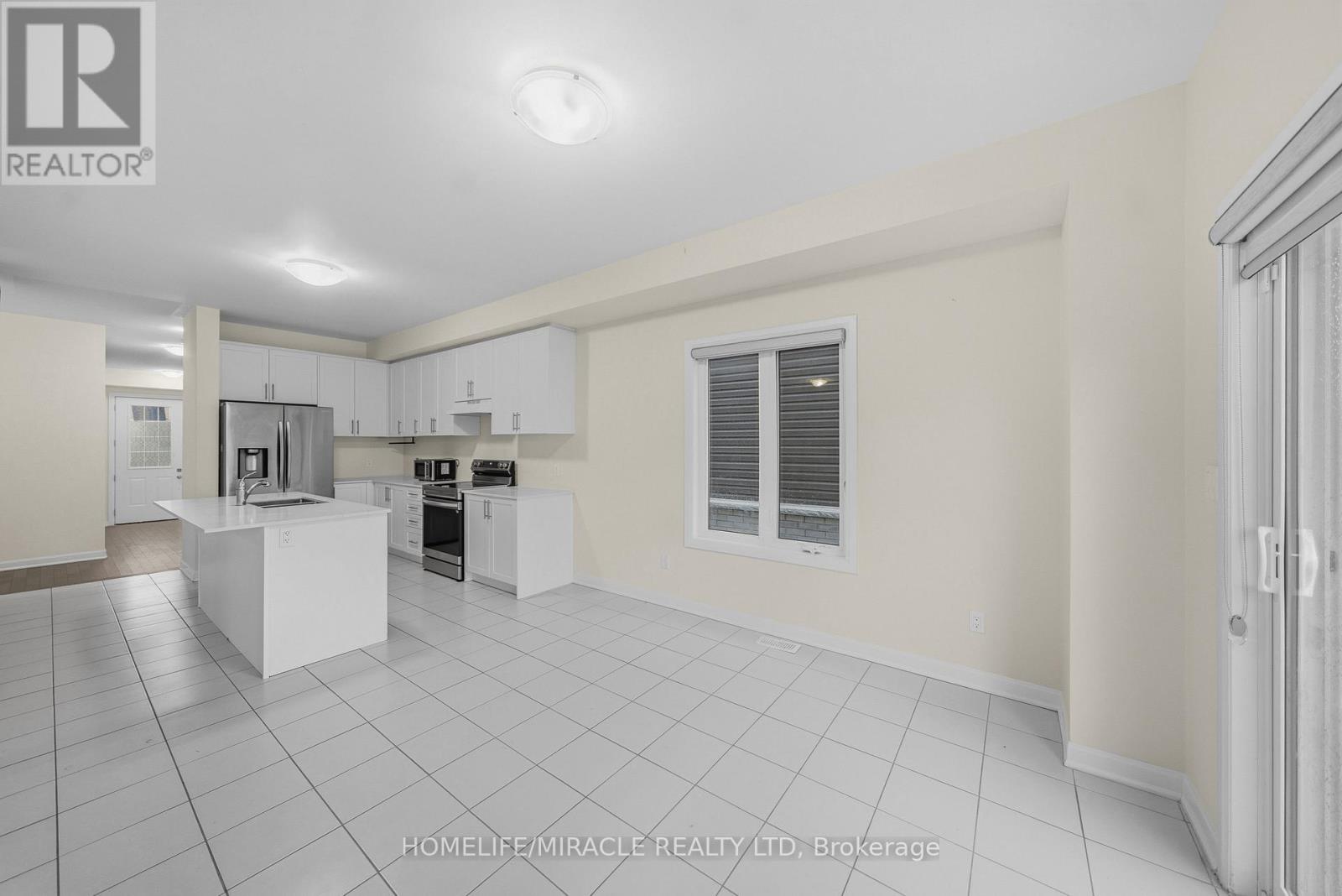 107 Oakmont Drive, Loyalist, Ontario  K0H 1G0 - Photo 10 - X12541868