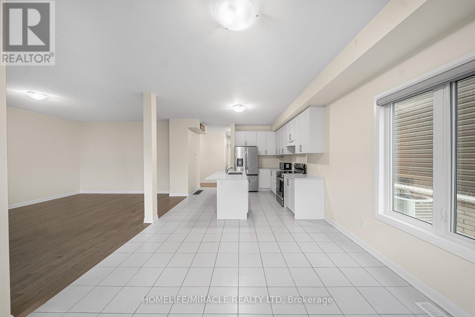 107 Oakmont Drive, Loyalist, Ontario  K0H 1G0 - Photo 11 - X12541868