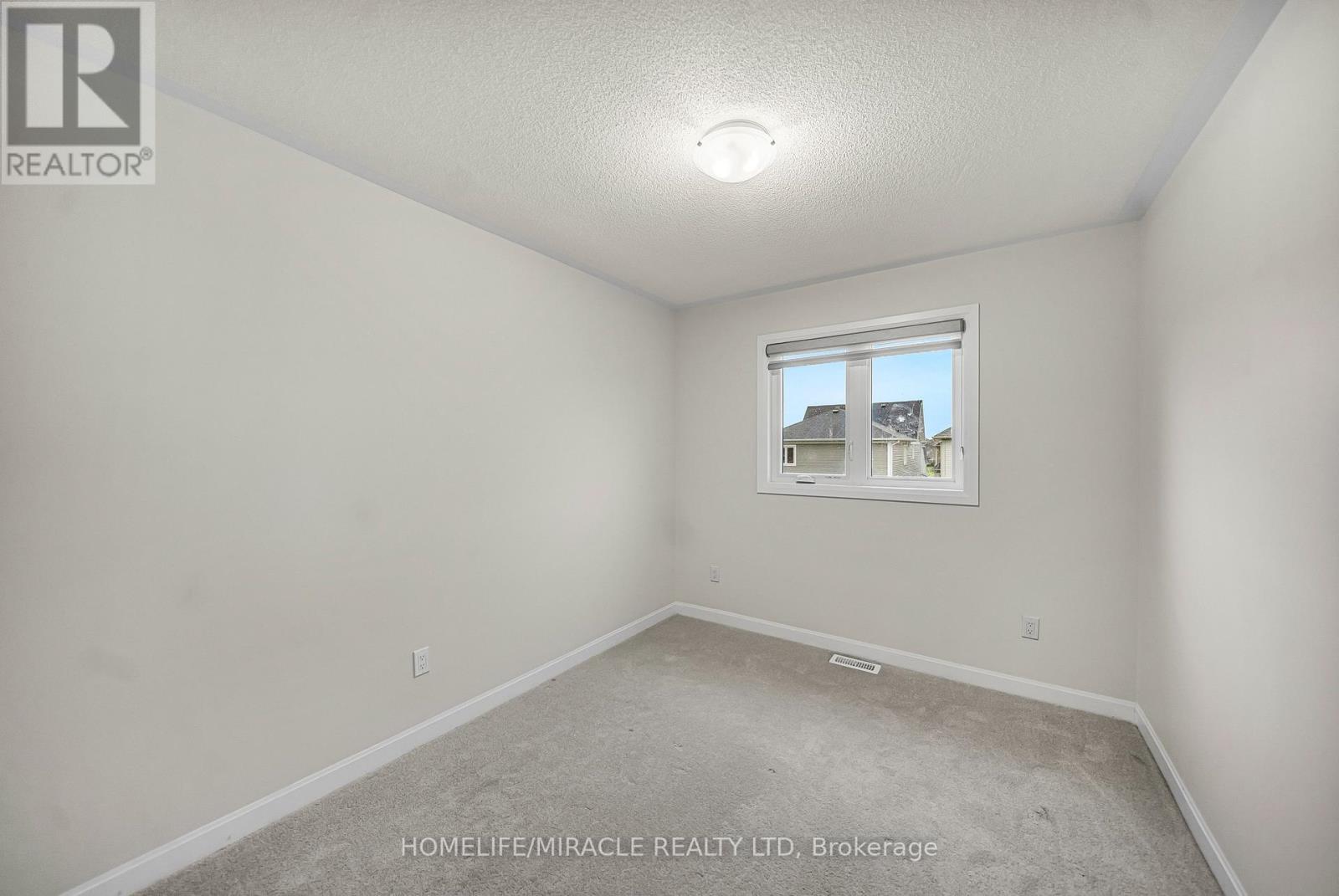 107 Oakmont Drive, Loyalist, Ontario  K0H 1G0 - Photo 19 - X12541868