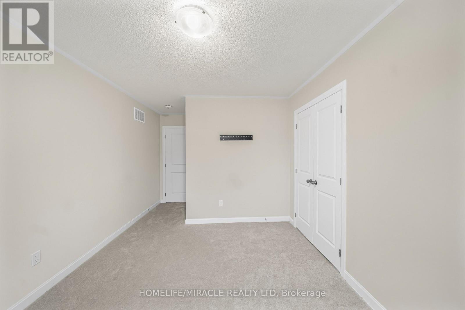 107 Oakmont Drive, Loyalist, Ontario  K0H 1G0 - Photo 25 - X12541868