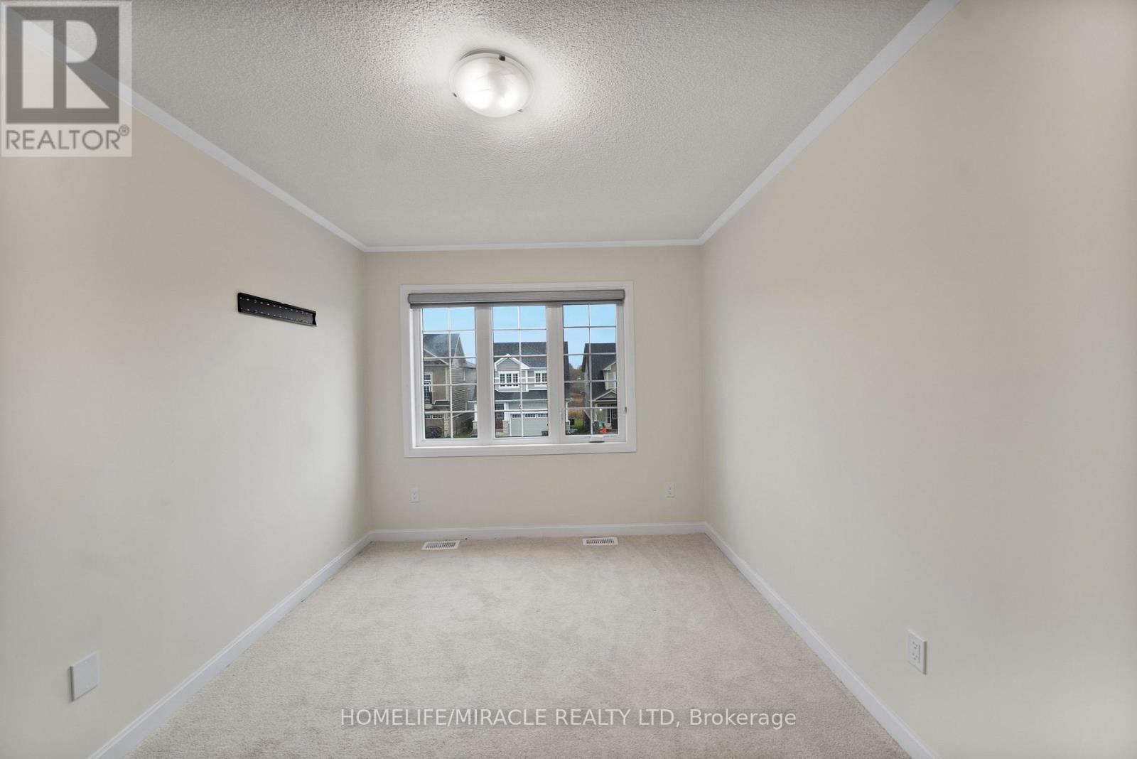 107 Oakmont Drive, Loyalist, Ontario  K0H 1G0 - Photo 28 - X12541868