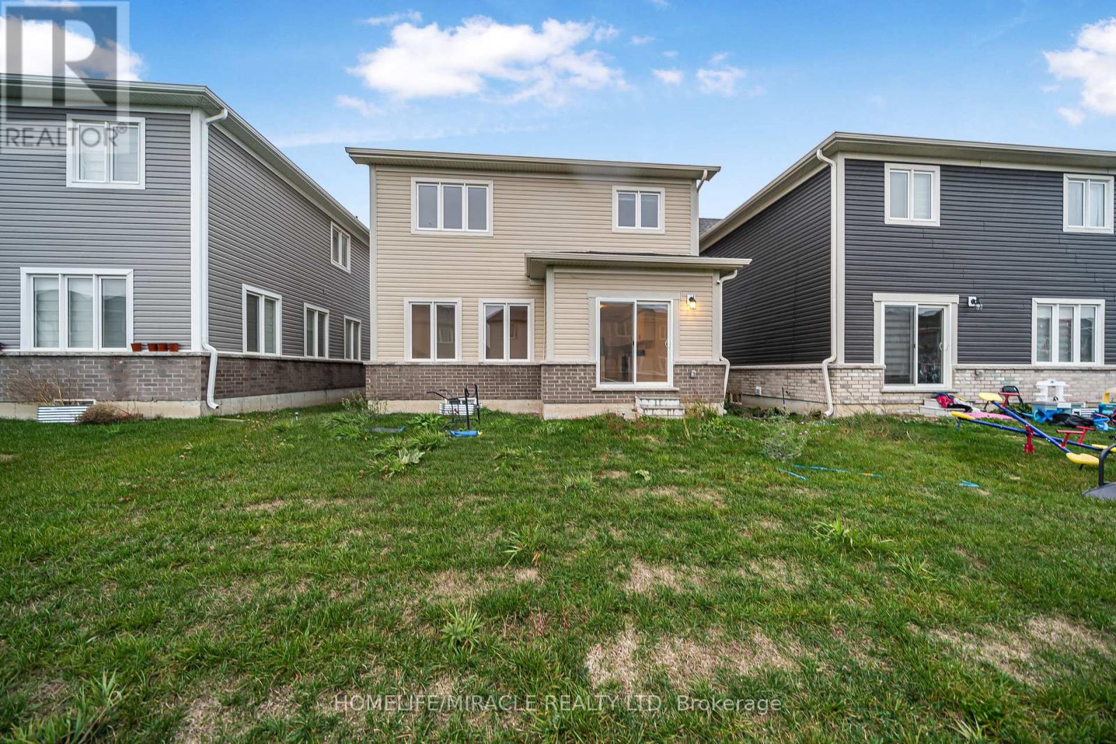 107 Oakmont Drive, Loyalist, Ontario  K0H 1G0 - Photo 31 - X12541868