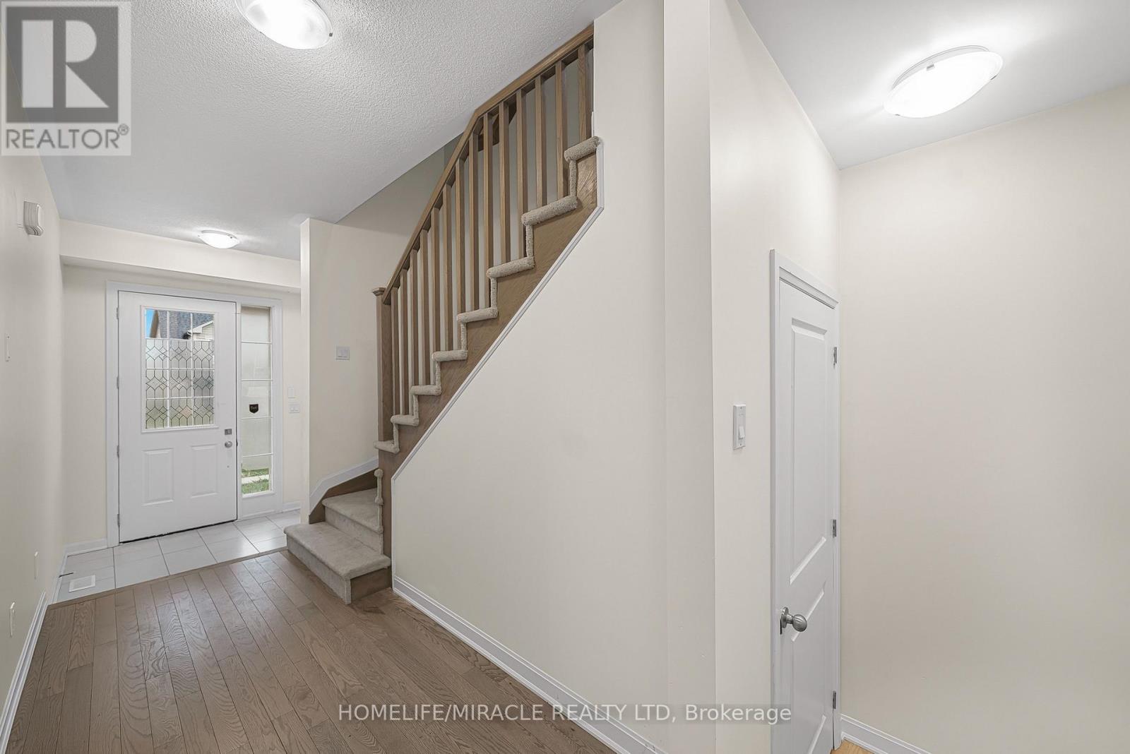 107 Oakmont Drive, Loyalist, Ontario  K0H 1G0 - Photo 6 - X12541868