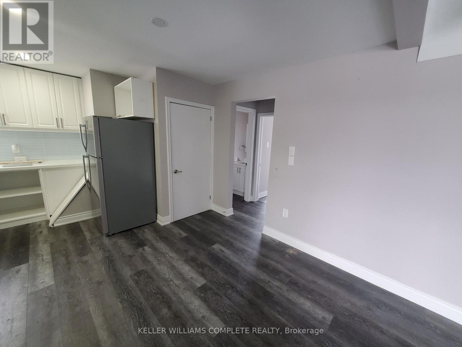 Upper - 15 Camille Court, Hamilton, Ontario  L8T 2C8 - Photo 14 - X12541874