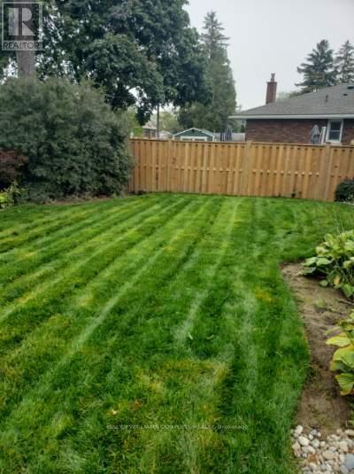 Upper - 15 Camille Court, Hamilton, Ontario  L8T 2C8 - Photo 9 - X12541874