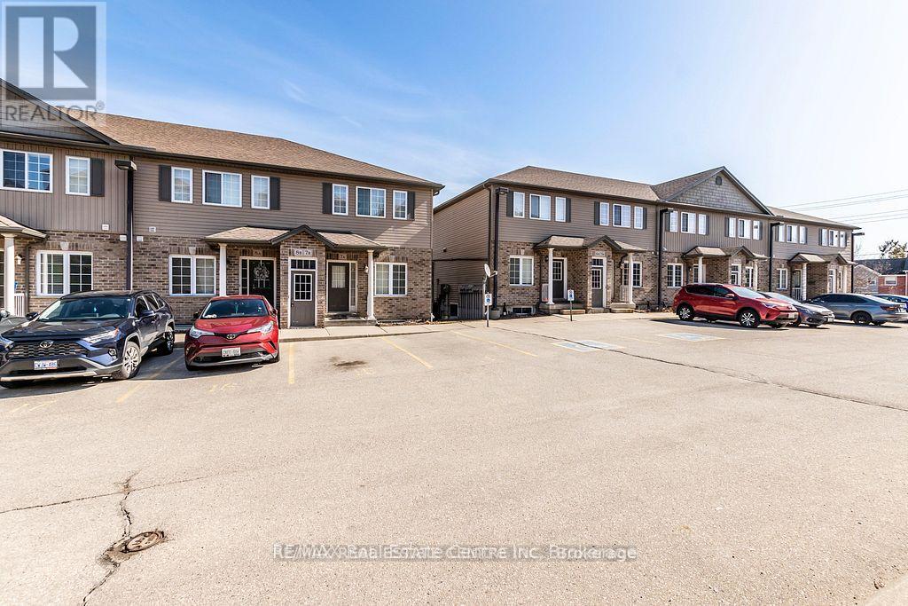 8b - 38 Howe Drive, Kitchener, Ontario  N2E 0E3 - Photo 2 - X12541892