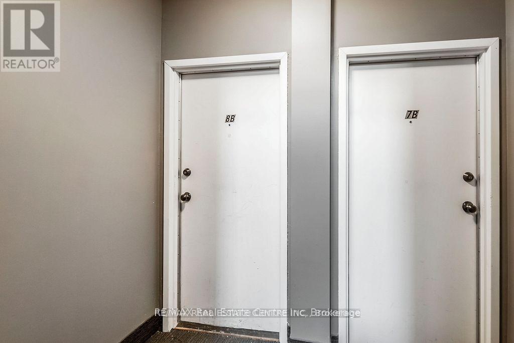 8b - 38 Howe Drive, Kitchener, Ontario  N2E 0E3 - Photo 4 - X12541892