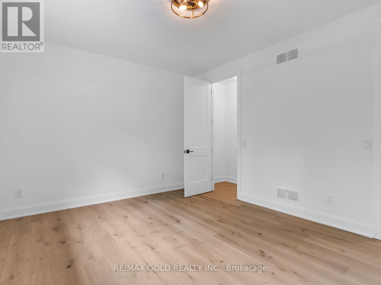 119 Welland Vale Road, St. Catharines, Ontario  L2S 3Y2 - Photo 29 - X12541902