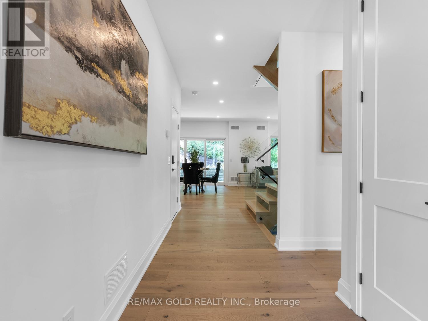 119 Welland Vale Road, St. Catharines, Ontario  L2S 3Y2 - Photo 5 - X12541902