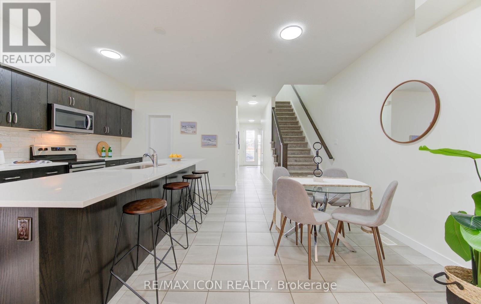 894 Robert Ferrie Drive, Kitchener, Ontario  N2R 0P2 - Photo 13 - X12541932